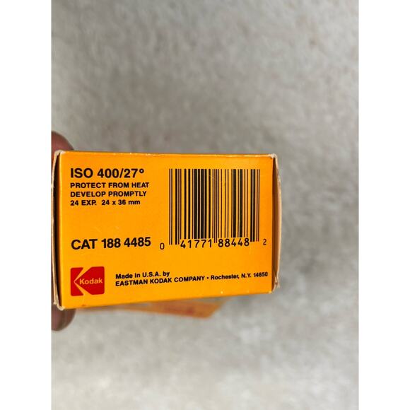 Kodak Kodacolor Gold 400 35mm film 1 roll @ 24 Exposures Expired 06/89 - Picture 2 of 7